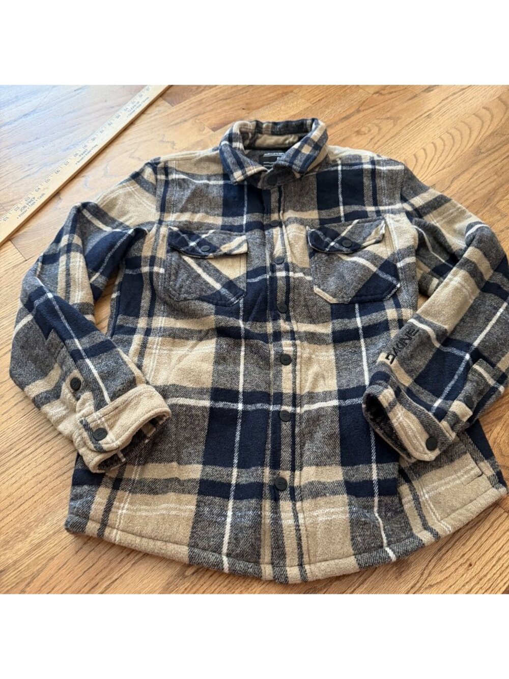 Dakine Mens Button Up Tan Black Shacket Jacket Small